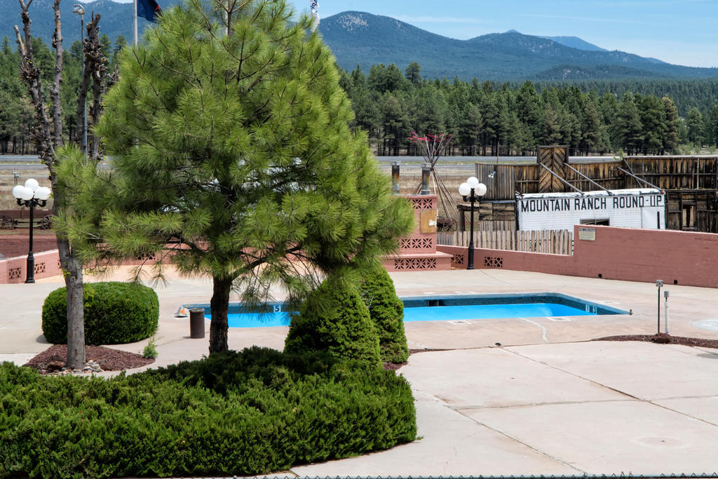 Mountain Ranch Resort At Beacon Hill Williams Luaran gambar